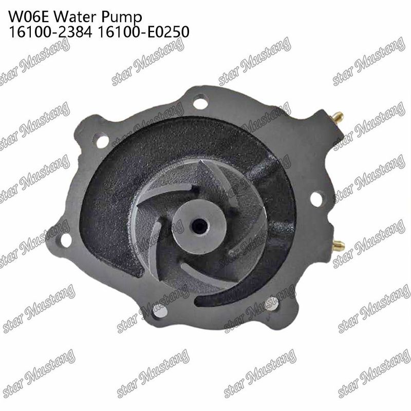 W06E Pompa wodna silnika 16100-2384 16100-E0250 Do części zamiennych silnika HINO