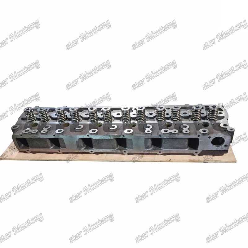 Zestaw głowicy cylindra S6D105-1 6137-12-1020 6137-12-1060 Do części zamiennych silników KOMATSU
